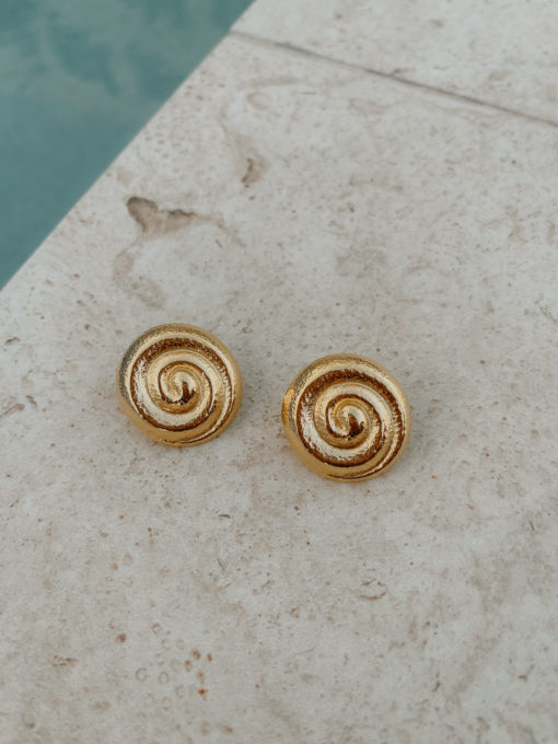 Swirly Round Stud