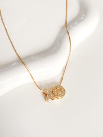 XO Necklace